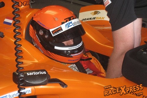 Rookie Dennis Retera